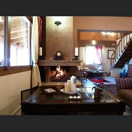 Aetoma Suites