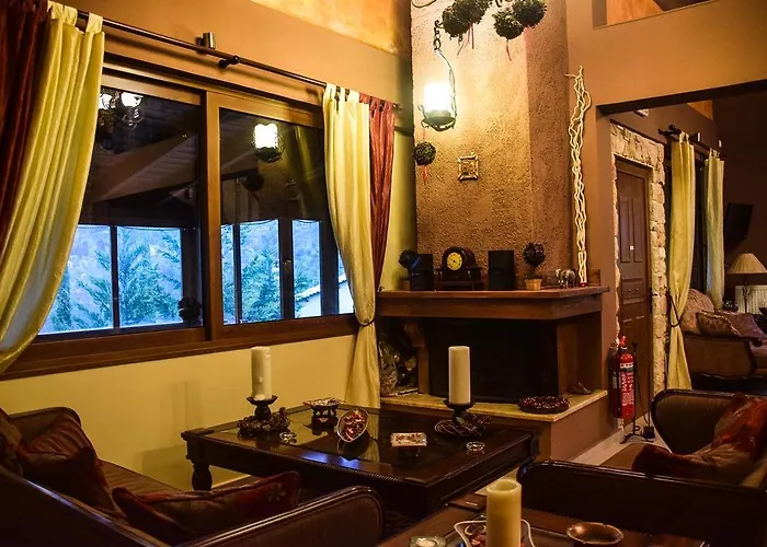 Konukevi Aetoma Suites Synikia Mesi Trikalon